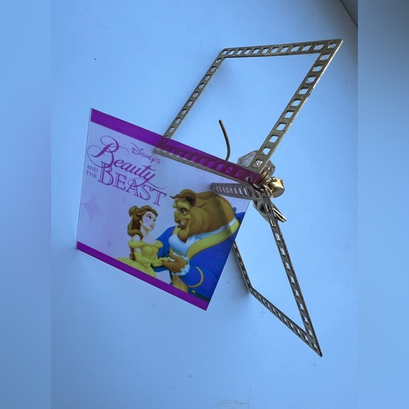 Disney Beauty and the Beast dangling film earring - Picture 2 of 4